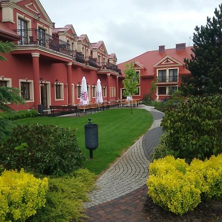 Hotel Milord ปูลตุสค์ ภายนอก รูปภาพ