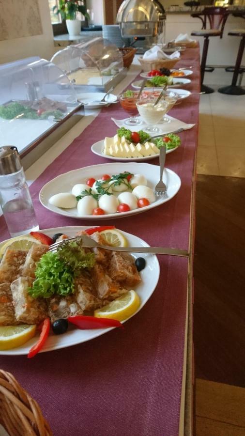 Hotel Milord ปูลตุสค์ ภายนอก รูปภาพ