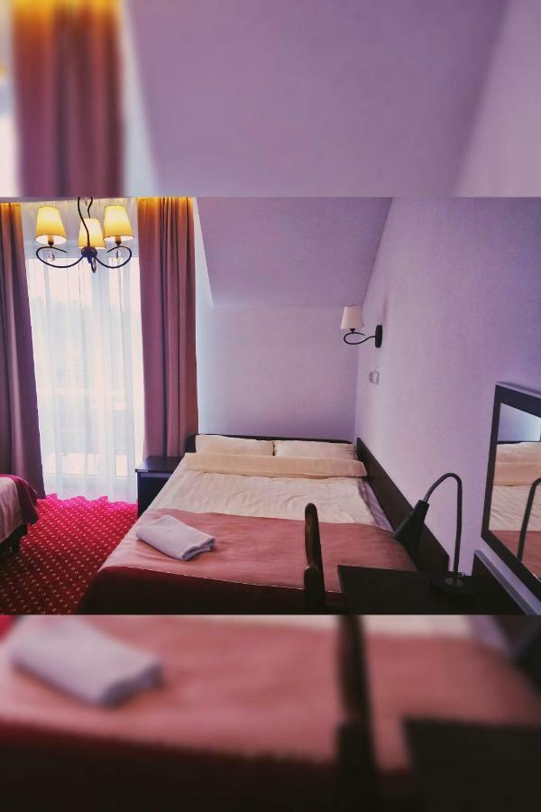 Hotel Milord ปูลตุสค์ ภายนอก รูปภาพ